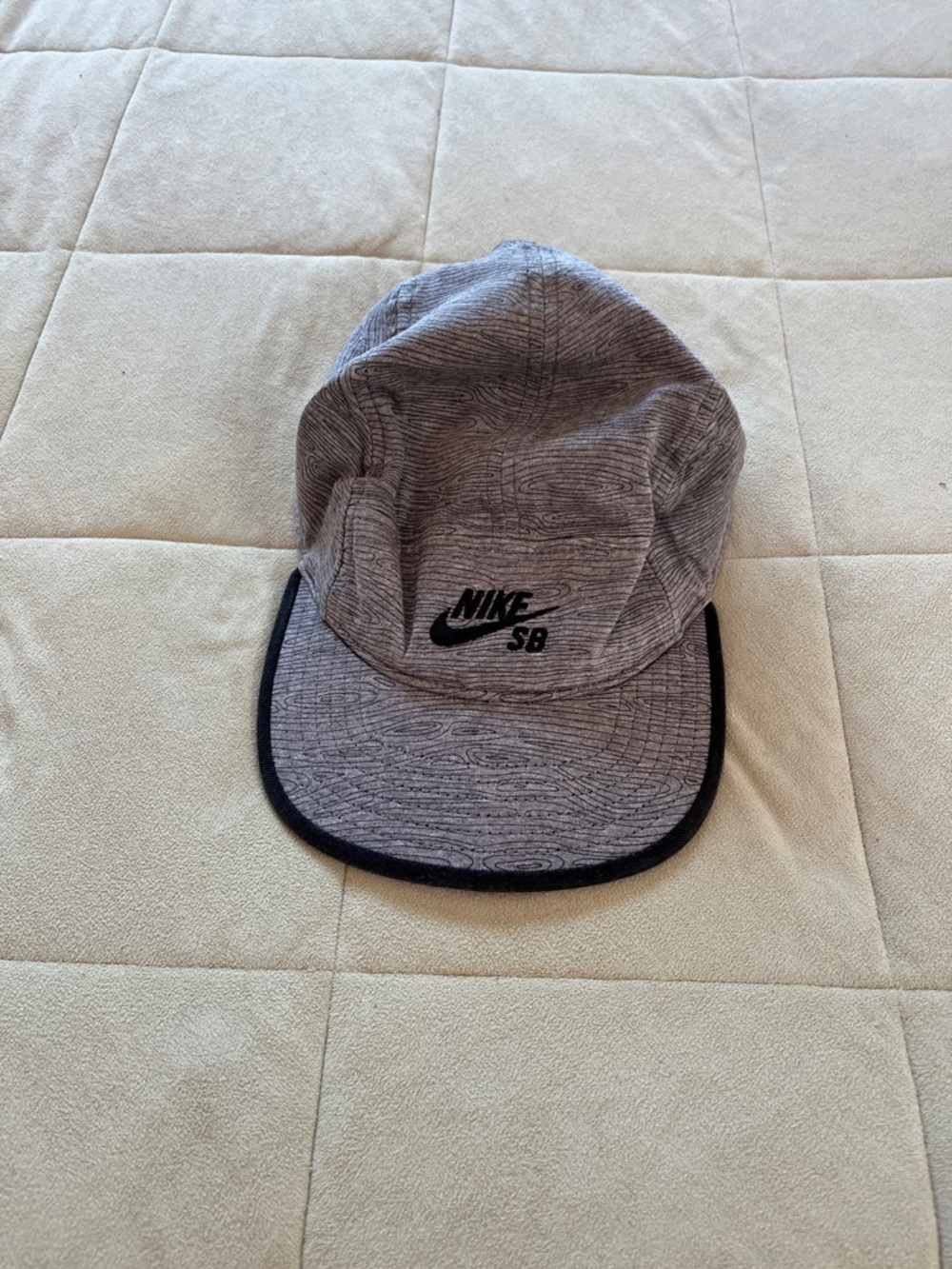 Nike Grey Five-Panel Skate Cap with Black Trim